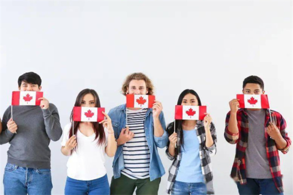 加拿大移民途径怎么选