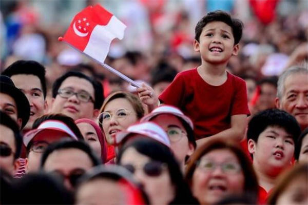 新加坡适合带孩子移民吗？