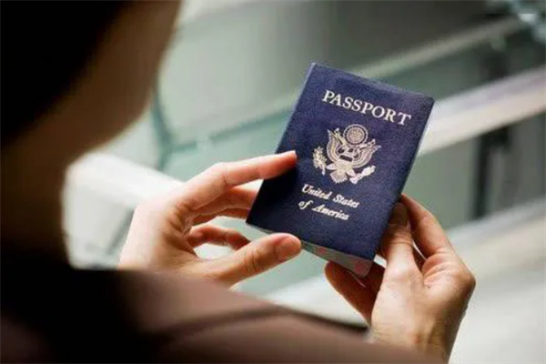 移民美国绿卡和入籍的办理流程