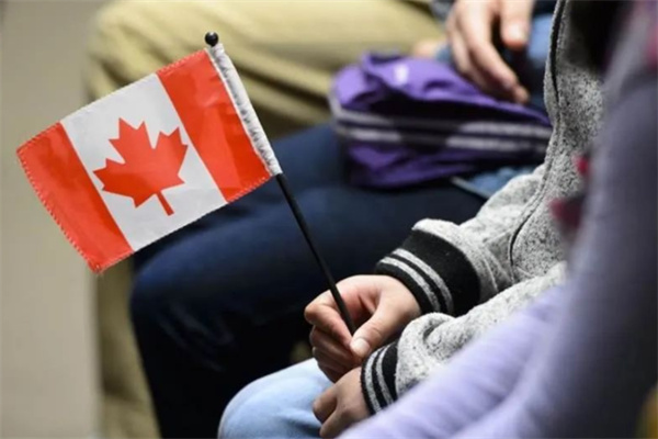 加拿大移民一般需要多少钱