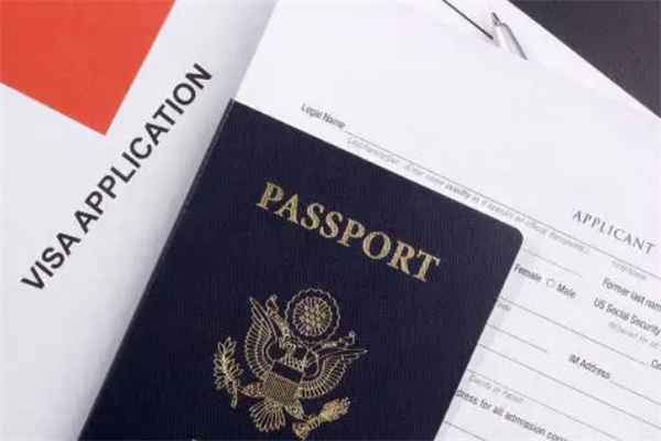 美国移民签证需要携带哪些材料
