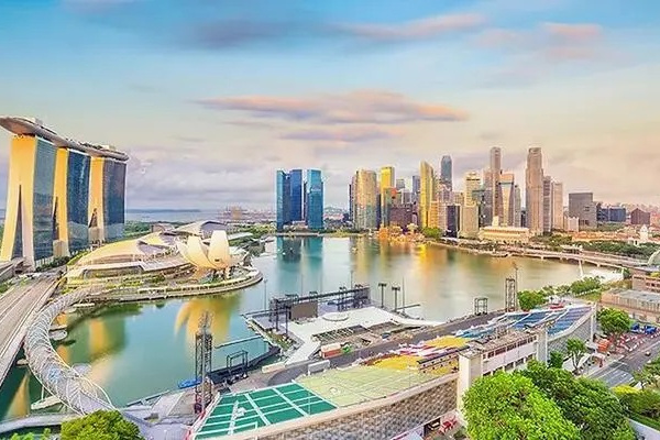 如何快速低成本移民新加坡