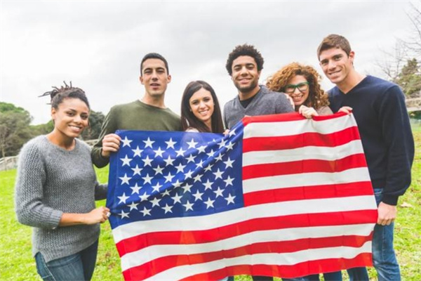 在美国留学能移民吗？