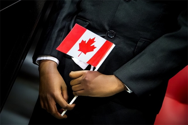 移民加拿大可以做生意吗？